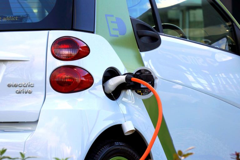 Oia adquire un novo vehículo eléctrico coa axuda da Xunta