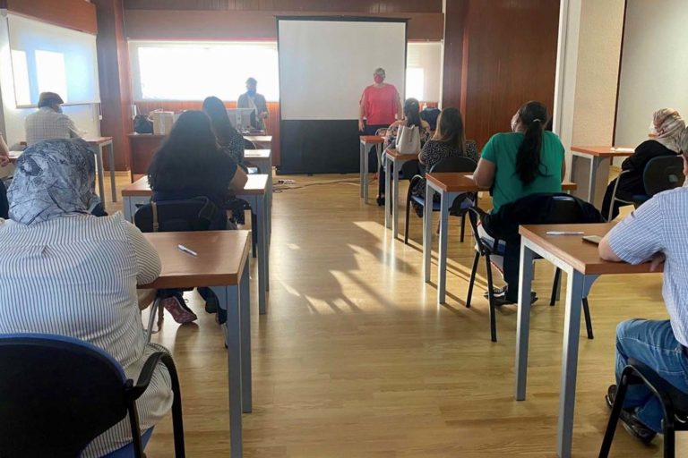 A Deputación inicia en Pontevedra e Vigo os tres cursos de español para persoas inmigrantes