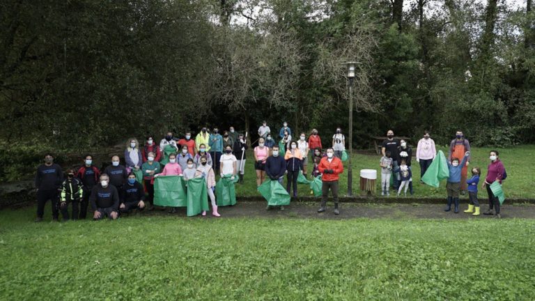 Gondomar retira máis de 1000 quilos de residuos na xornada de limpeza dos ríos