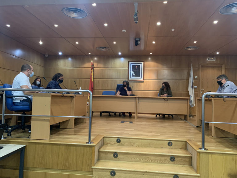 A Corporación Municipal do Porriño aprobou apoiar hoxe a manifestación dos traballadores de Maderas Iglesias