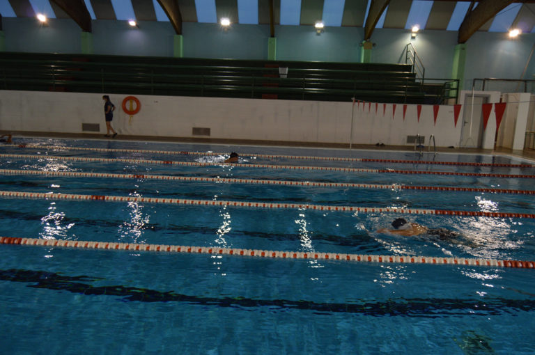 Deporte seguro en Mos, reabre a Piscina Municipal