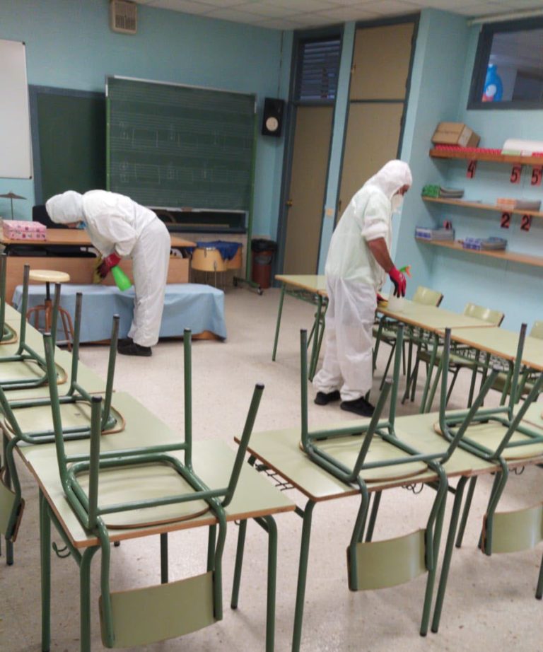 O Concello comeza a realizar desinfeccións diarias nos colexios e garderías