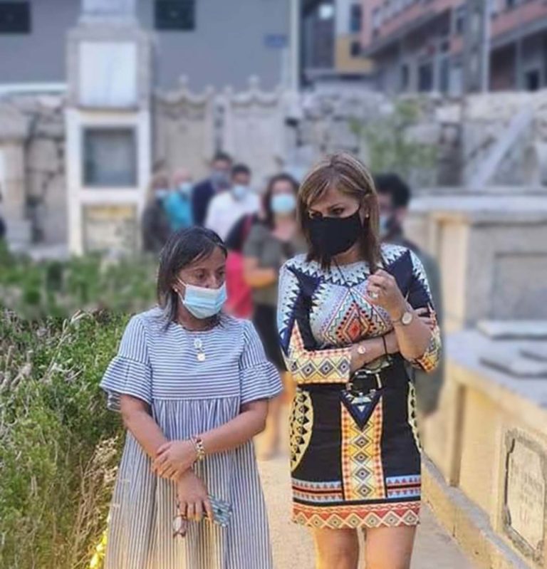 O Concello de Redondela aconsella adiantar a compra de flores e ornamentación de tumbas para evitar aglomeracións o 1 de novembro