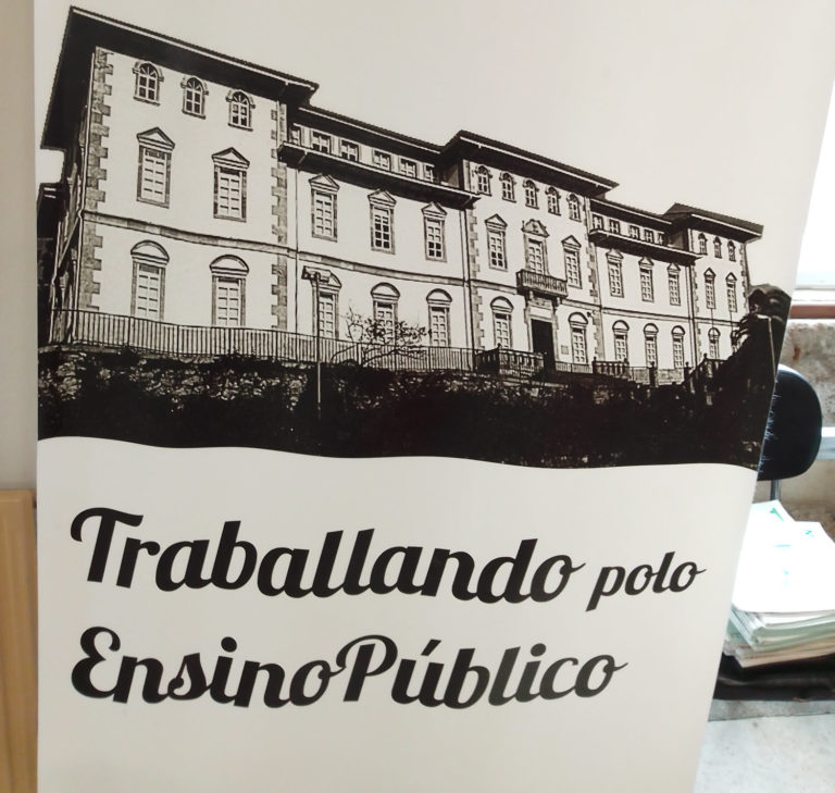 A comunidade educativa denuncia problemas na calidade do ensino e seguridade de alumnos e profesores no IES Pazo da Mercé