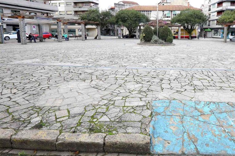 O luns inícianse as obras de humanización da Praza de Bugallal de Ponteareas