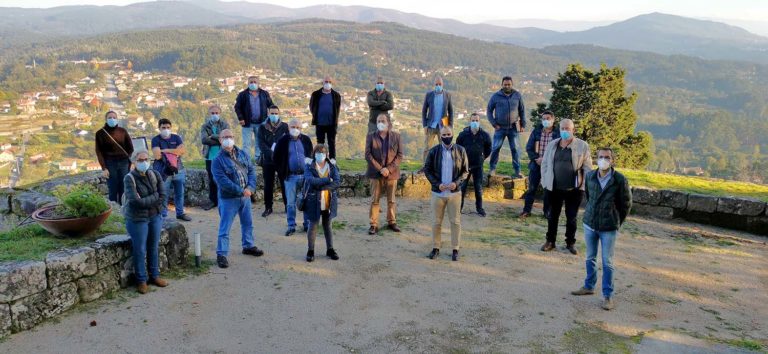 O Castelo do Sobroso, en Mondariz, acolle unha histórica reunión das nove Entidades Locais Menores de Galicia