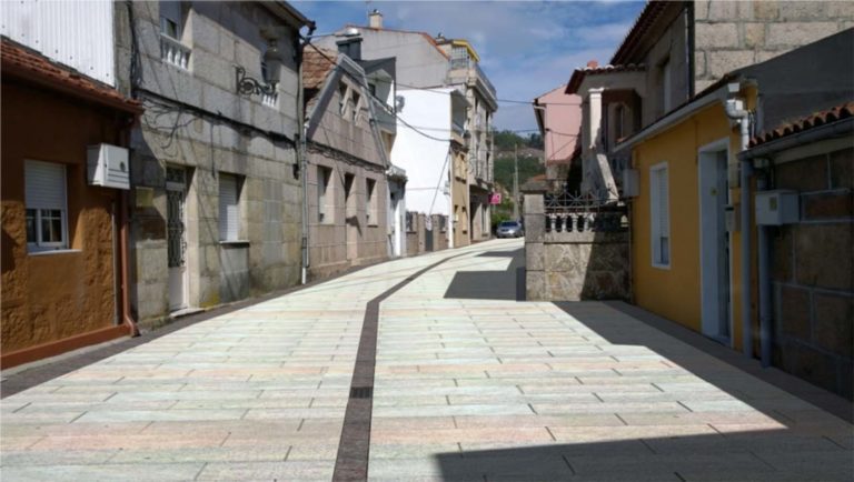 A concellería de Infraestruturas do Porriño convoca unha xuntanza coa veciñanza para dar a coñecer as obras de humanización da rúa Aloques