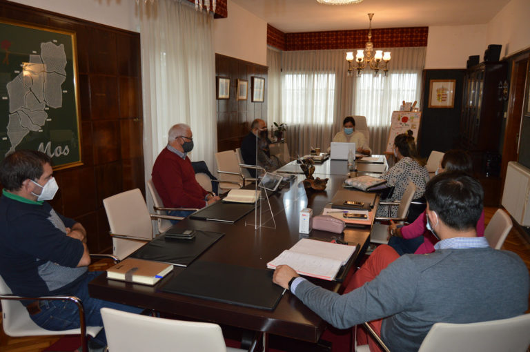 Mos tomará a temperatura a todos os asistentes aos actos sociais e culturais organizados polo Concello