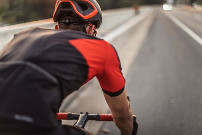 Ponteareas prepárase para acoller o paso do pelotón ciclista de ‘La Vuelta’