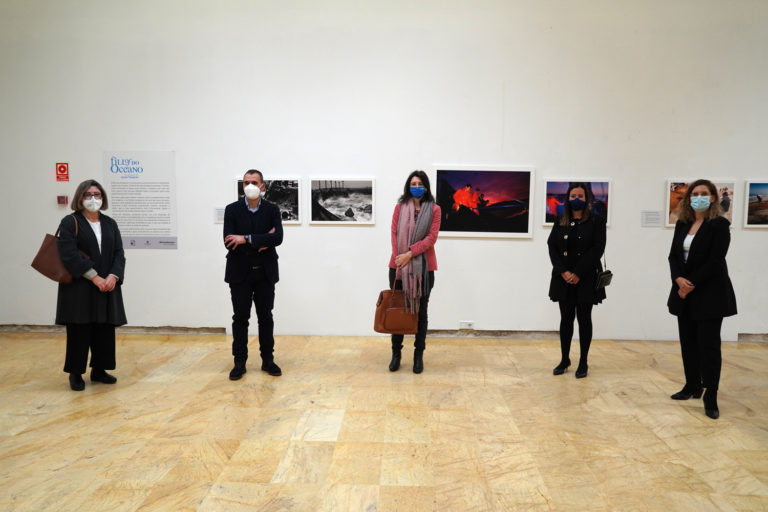 O mar e as súas xentes, protagonistas da exposición fotográfica que dende hoxe e até o 6 de decembro se pode visitar en Tui