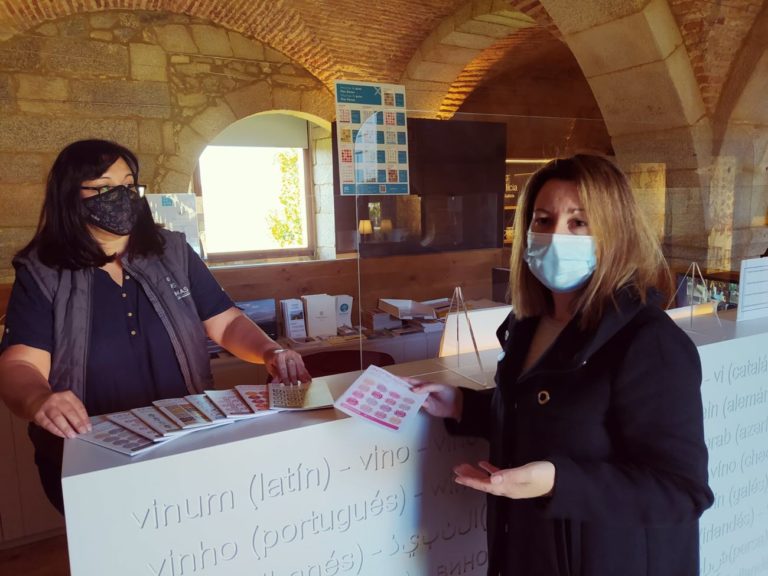 O Punto de Información Turística de Salvaterra de Miño, con sede no Museo da Ciencia do Viño, asina a adhesión á rede de oficinas “Info Rías Baixas”