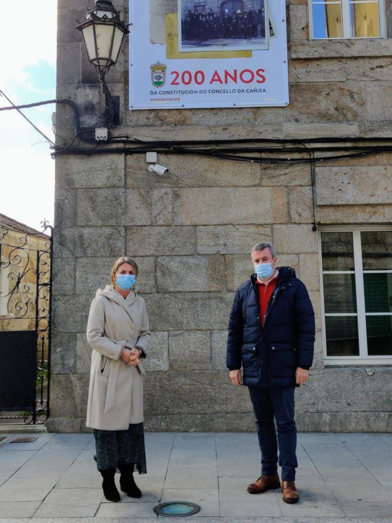 O alcalde da Cañiza recibe a visita da delegada territorial da Xunta en Pontevedra na súa primeira visita ao consistorio