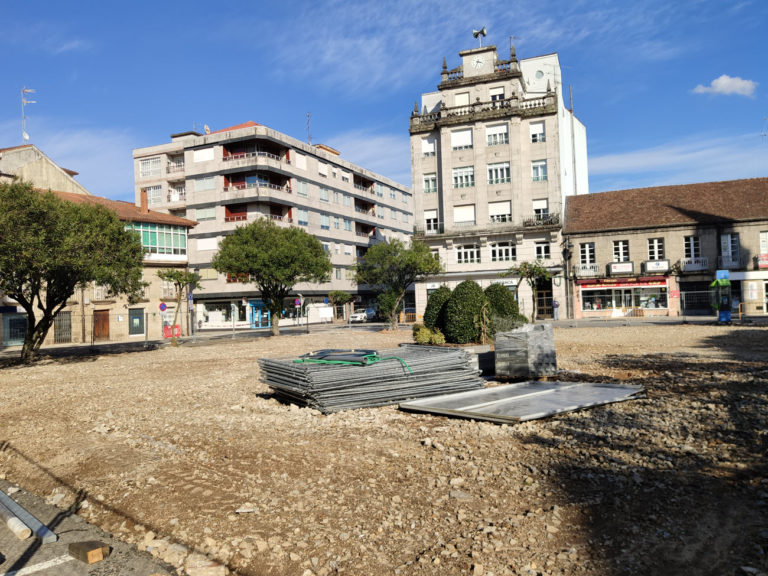 A aparición de tubaxes con amianto condiciona momentaneamente as obras da Praza de Bugallal