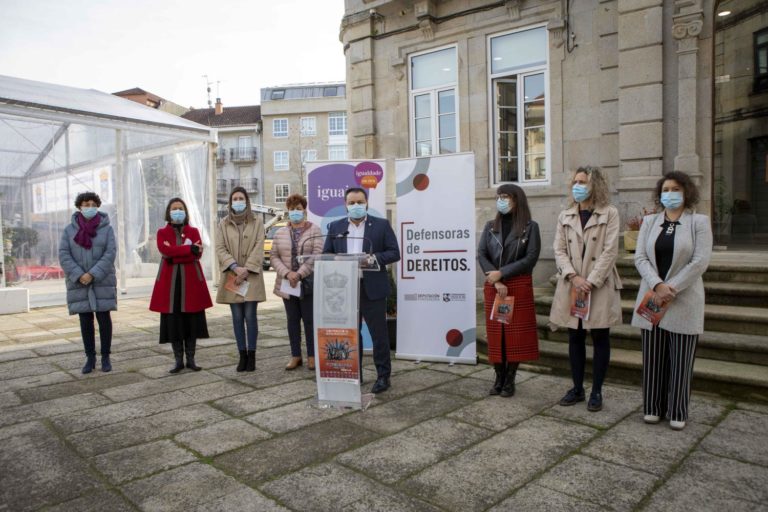 O comercio local de Gondomar acolle a exposición fotográfica ‘Defensoras Semillas de Cambio’