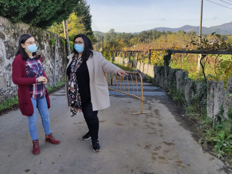 O Concello mellora a seguridade viaria en 8 parroquias do rural coa construción de novos redutores de velocidade