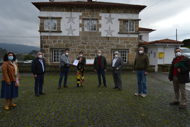 Mos anuncia nunha reunión cos Hosteleiros das Rías Baixas que lle bonificará á hostelería mosense a metade da taxa do lixo