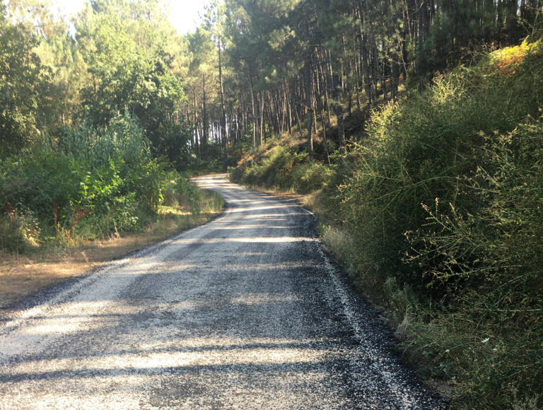 O Concello de Arbo, executa melloras en viais municipais por diversos puntos do municipio