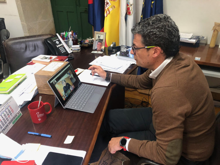 O alcalde de Baiona mantén unha reunión telemática coa Consellería de  Sanidade  e suspende a programación cultural do Nadal ata nova orde