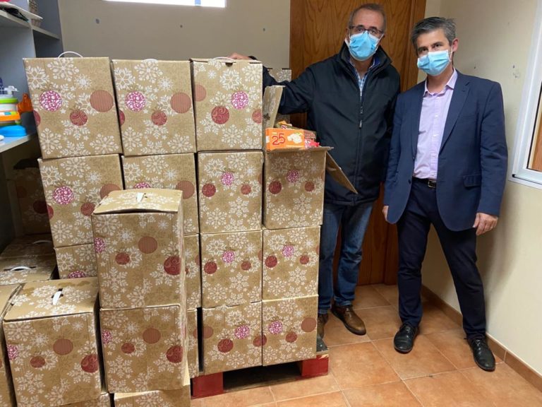 O Concello de Nigrán reparte 60 cestas de Nadal de Cespa, para repartir entre as persoas usuarias dos Servizos Sociais