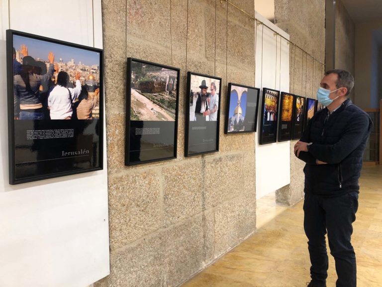 A exposición “Benjamín de Tudela, un viajero en el tiempo” pode visitarse en Tui até o 12 deste mes