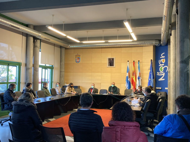 O Concello de Nigrán aproba no pleno 120.000 € en axudas directas ao sector hostaleiro e do taxi