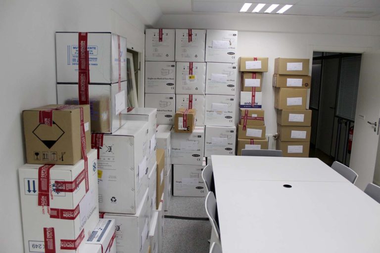 A Deputación inicia hoxe o reparto de outras 54.000 máscaras nos concellos da provincia e acada a cifra total de 266.500 dende o comezo da pandemia