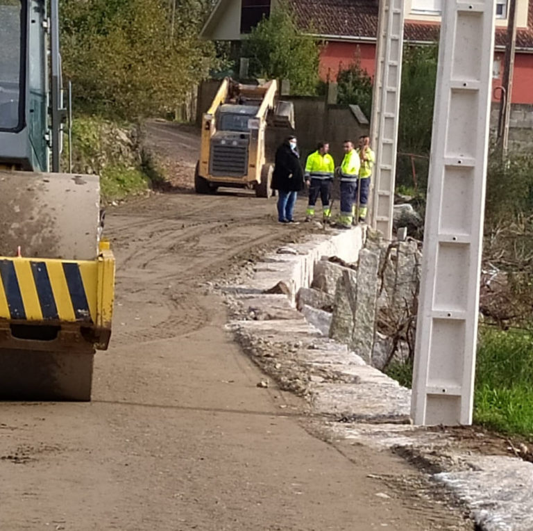 A Concellería de Vías e Obras inviste máis de 60.000€ na mellora de viais en Fozara e Santiago de Oliveira