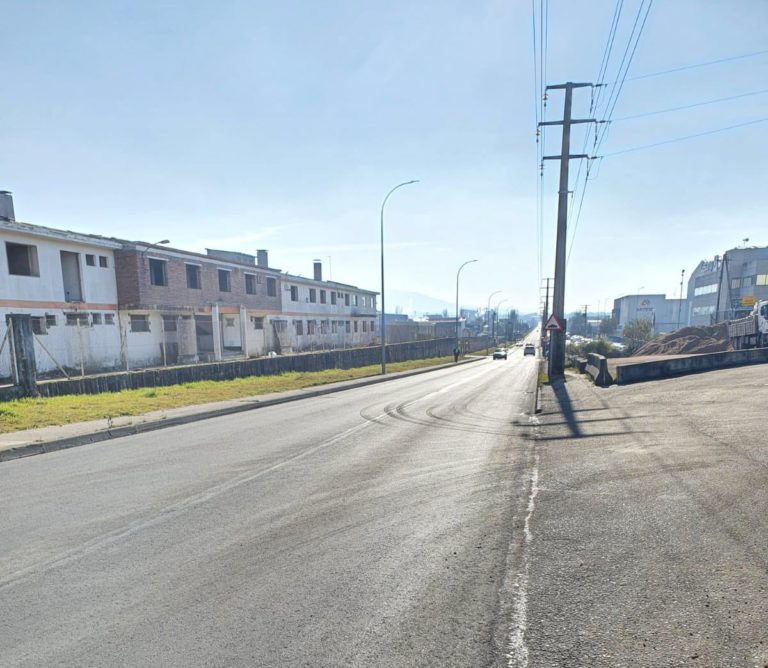 Reparado un tramo da estrada principal do Polígono das Gándaras