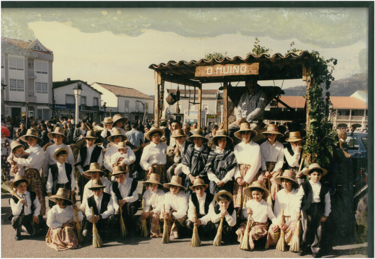 Unha exposición recolle décadas de historia do entroido no Rosal