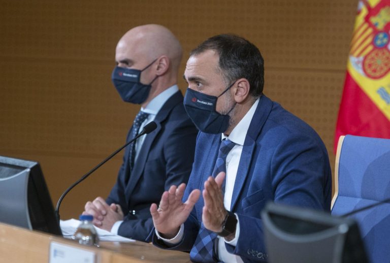 Sanidade confirma a tendencia descendente da incidencia do coronavirus en Galicia