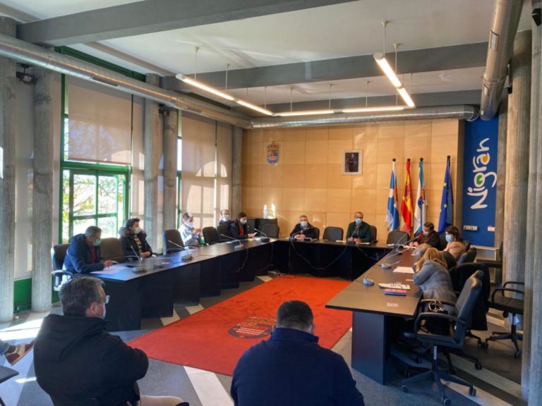 Nigrán aproba ampliar as axudas ao sector hostaleiro a empadroados con negocio fora do municipio e non empadroados con establecemento en Nigrán