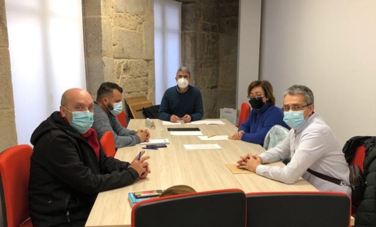O Concello da Guarda reuniu aos seus portavoces para apoiar a permanencia do emprego na fábrica IMERYS