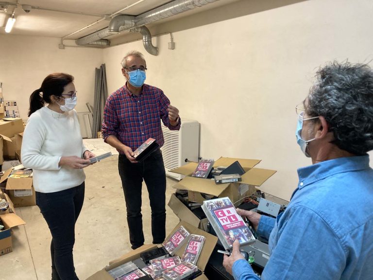 Nigrán dixitalizará todo o material audivisual da antiga TV local para preservalo e poder consultalo na nova biblioteca