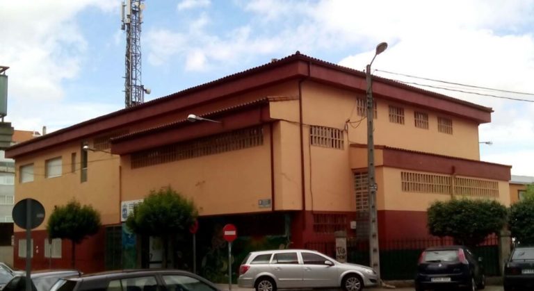 A Escola Infantil de Ponteareas suspende o uso de dúas aulas pola decisión da Xunta de sancionar unha  ampliación realizada polo anterior Goberno do PP