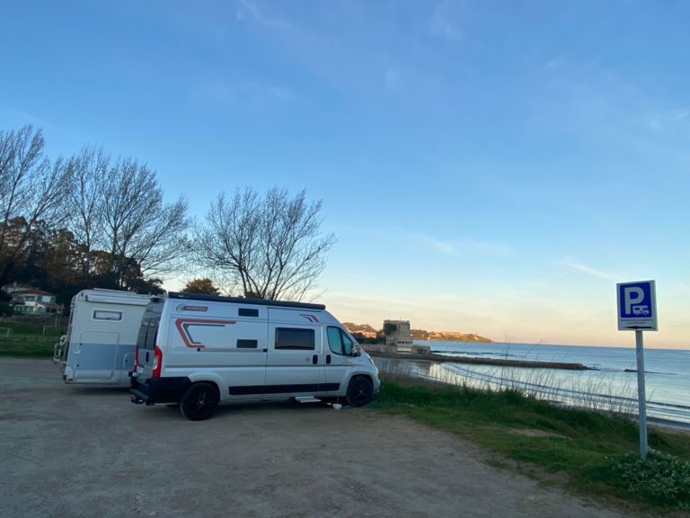 O Concello de Nigrán renova a regularización do aparcamento de caravanas nas zonas de praia desde Semana Santa ata fin de setembro