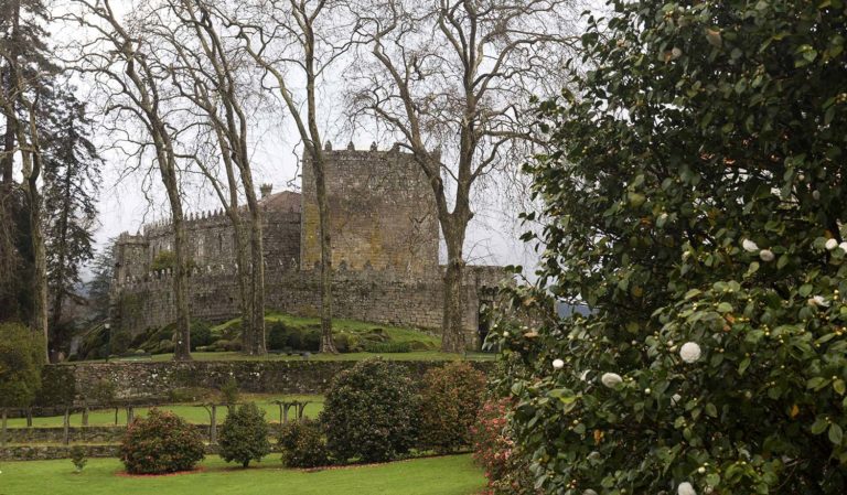 O Castelo de Soutomaior acolle un espectáculo de vídeo mapping e xogos de escapismo para familias