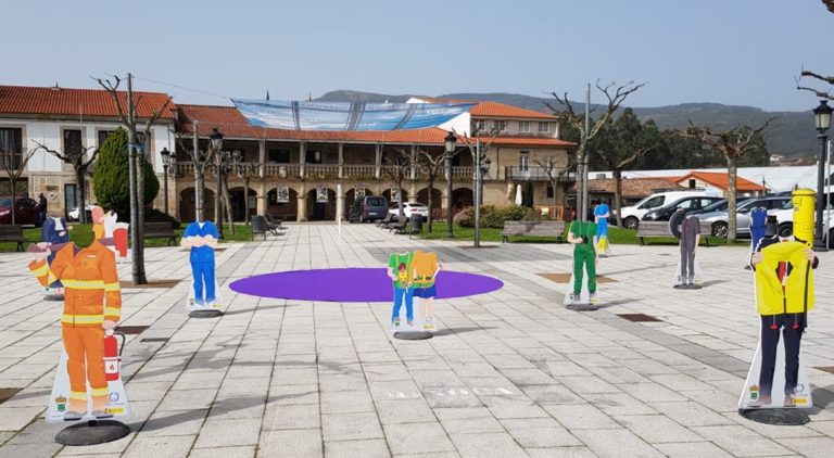 A Praza do Calvario acolle unha exposición interactiva para amosar que o traballo non ten xénero