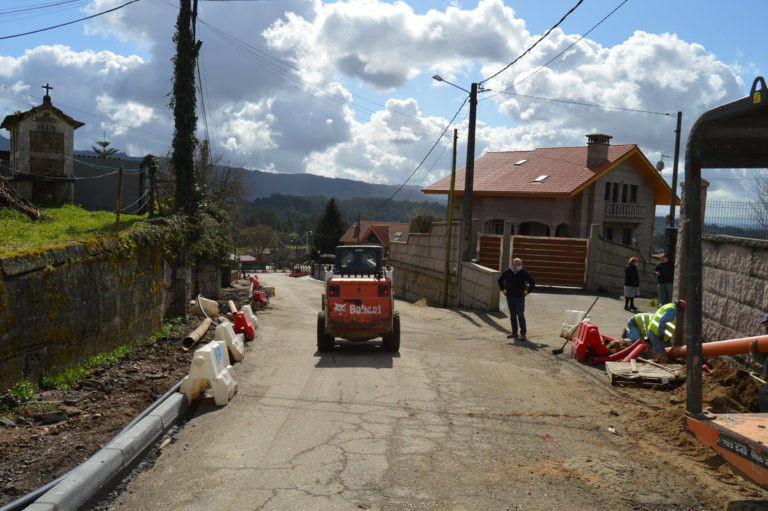 Tras o inicio da Humanización de Guizán, comeza a mellora do Camiño do Pazo en Tameiga