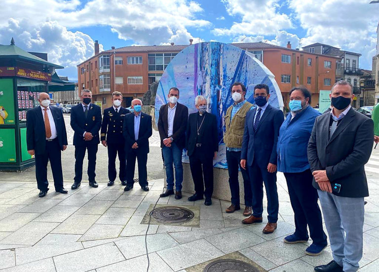 Luis López apela aos valores do Camiño de Santiago “para facer que Galicia sexa cada día máis grande” na inauguración do Monumento da Vieira de Tui