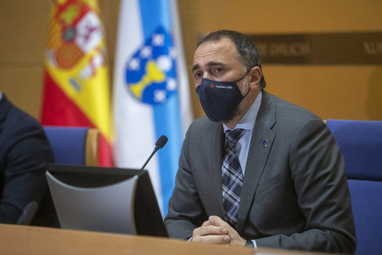 O conselleiro de Sanidade destaca a boa evolución epidemiolóxica de Galicia respecto á incidencia da Covid