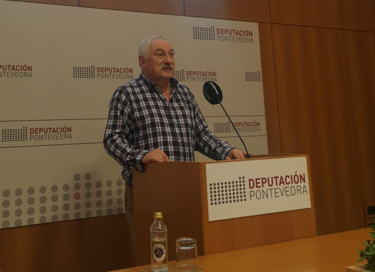 A Deputación insta aos concellos a dar un “salto adiante” na xestión dos seus residuos e a bonificar os recibos da cidadanía que actúe correctamente con lixo