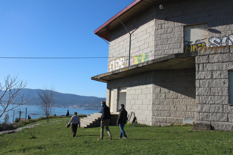 O Concello de Nigrán acada o consenso unánime para adaptar o edificio da comunidade de Montes de Monteferro á súa contorna