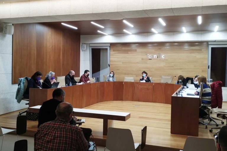 A corporación de Tomiño aproba por unanimidade unha declaración consensuada sobre o 8M