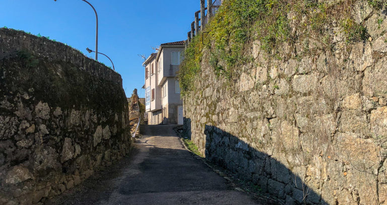 O Concello de Tui humanizará a travesía de San Domingos destacando o seu patrimonio histórico coma a vía romana