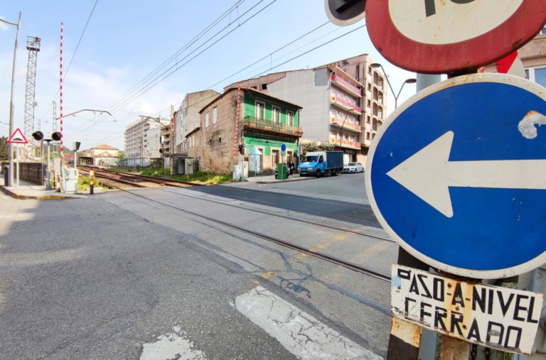 Neste mes comezarán as catas para o proxecto de supresión do paso a nivel do Porriño