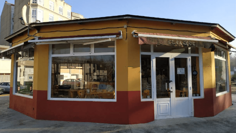 O Concello de Ponteareas licita de novo a explotación da cafetaría do parque das Pombas
