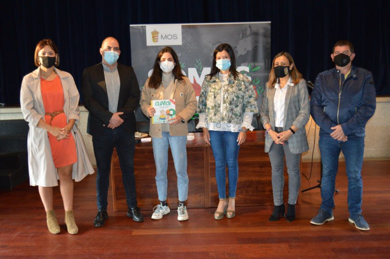 Beatriz Cabaleiro presenta o seu primeiro libro no Pazo de Mos