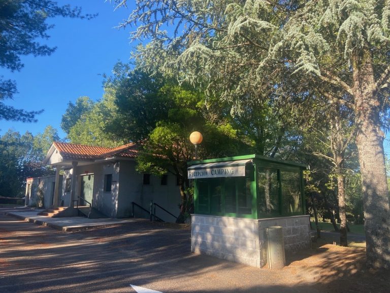O Pleno da Cañiza aproba a concesión da xestión e mantemento do camping ‘Carballo do Marco’