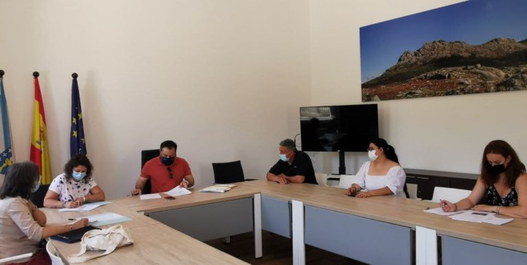 Gondomar reúne a mesa local do comercio para analizar proxectos e as demandas do sector do comercio e hostalería