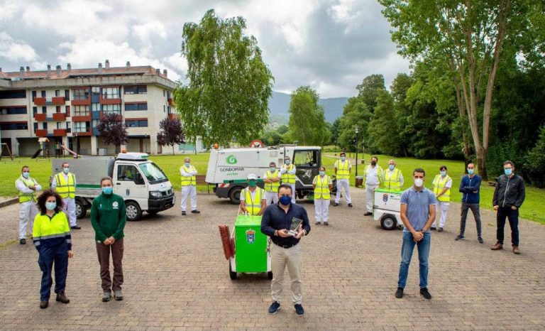 O alcalde de Gondomar agradece o labor e esforzo do servizo de Limpeza e Parques e Xardíns do concello